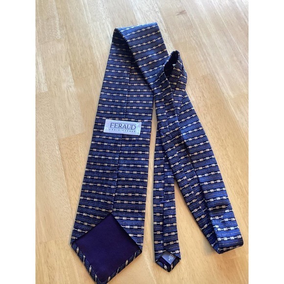 Louis Feraud Italian Designer 100% Imported Silk Neck Tie Blue Black Made In USA - Picture 3 of 6